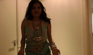 Indian Erotic Dance Video Of Desi Slattern Kavya Sharma